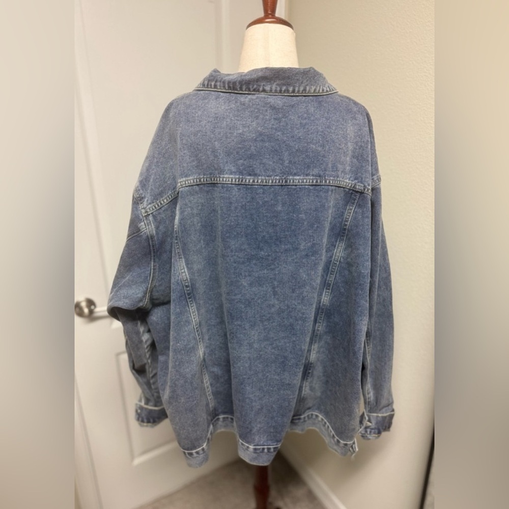 Oversized Denim Jacket, Medium Blue, in Women’s Size 18 - Picture 4 of 9